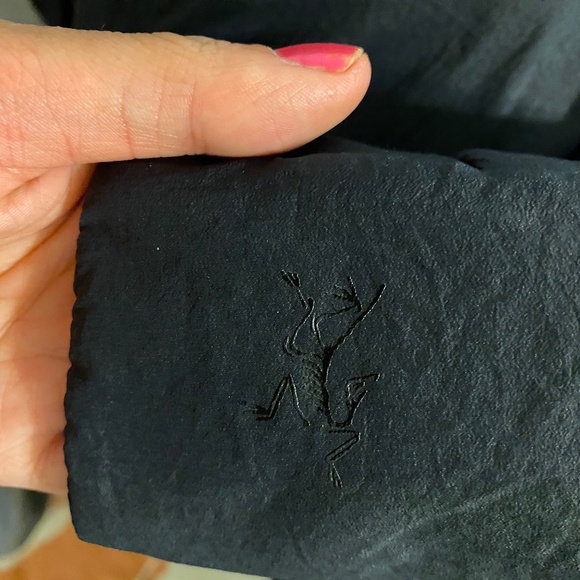 Black Arc'teryx Semira Bomber Jacket Women's Medium - Picture 4 of 4